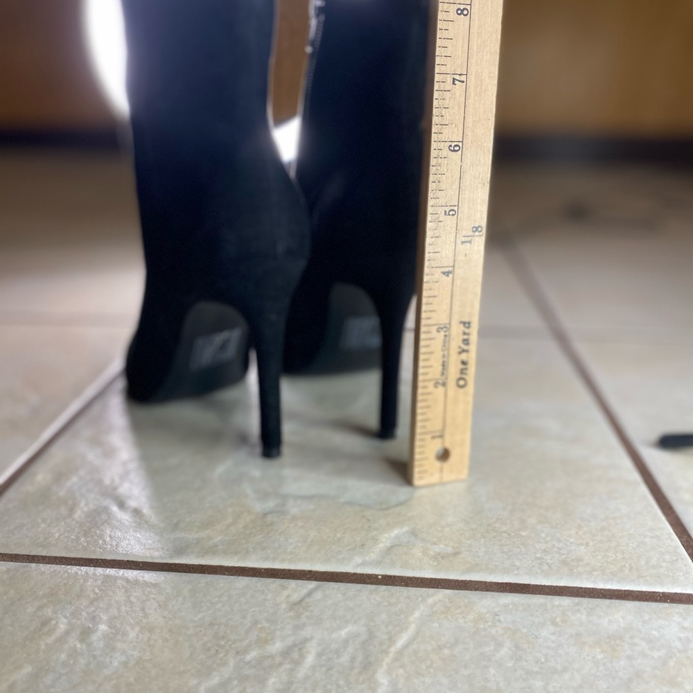 Forever 21 heel’s mid ankle bootie size 5.5 - Picture 5 of 9